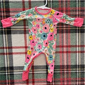 Secret Garden Little Sleepies Crescent Zippy